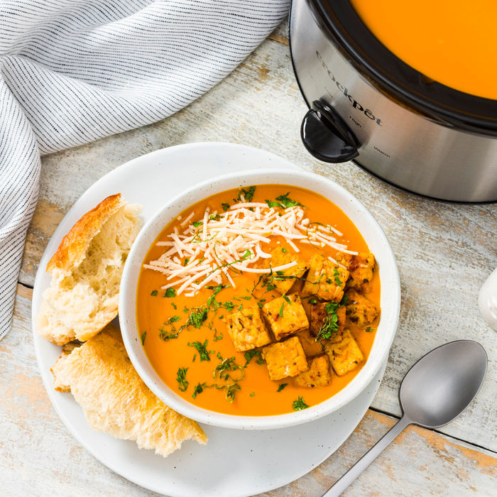 Vegan Tomatoe Soup with Tempah